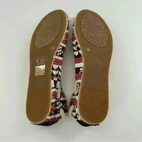 GB Gianni Bini flats size 7.5 multicolored canvas tribal print Espadrilles - Picture 7 of 12